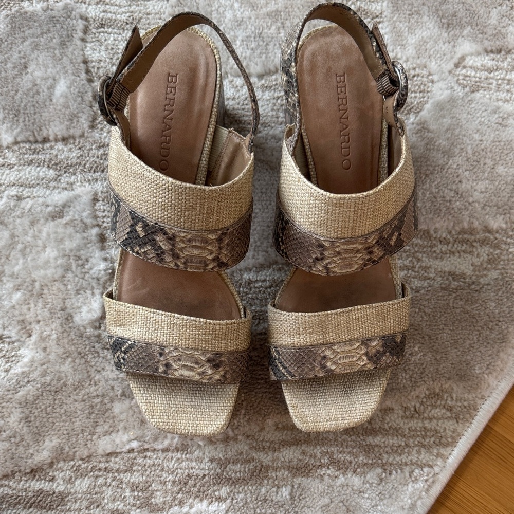 Bernardo Women's Snakeskin and Beige Wedges